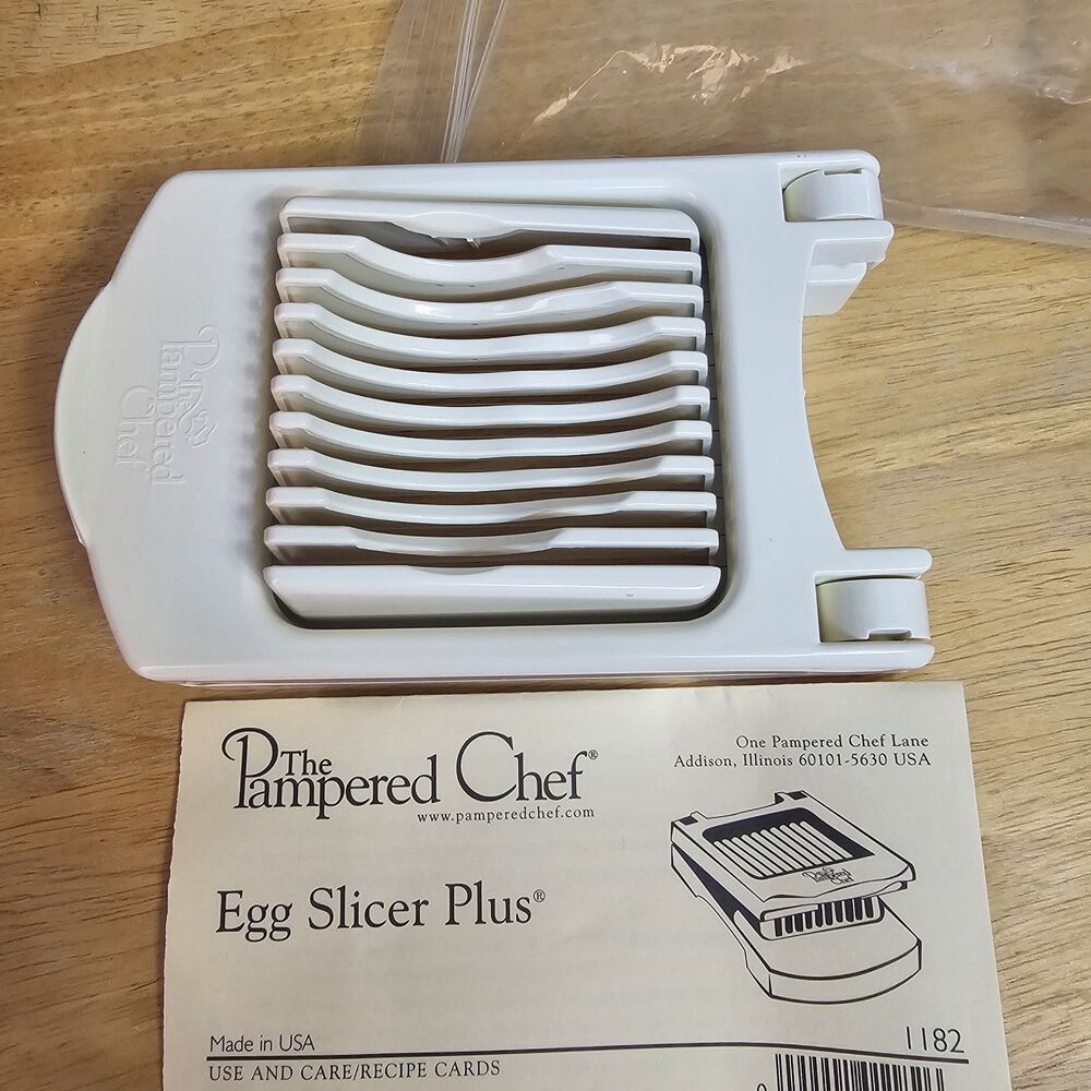 Pampered Chef Egg Slicer Plus #1182 Kitchen Gadget Tool Kiwi Banana Berries
